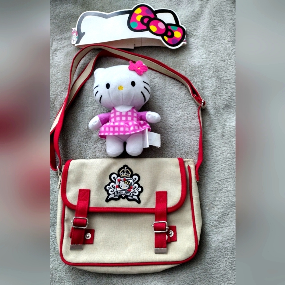 Hello Kitty Messenger Bag Purse Plush Toy set Vintage